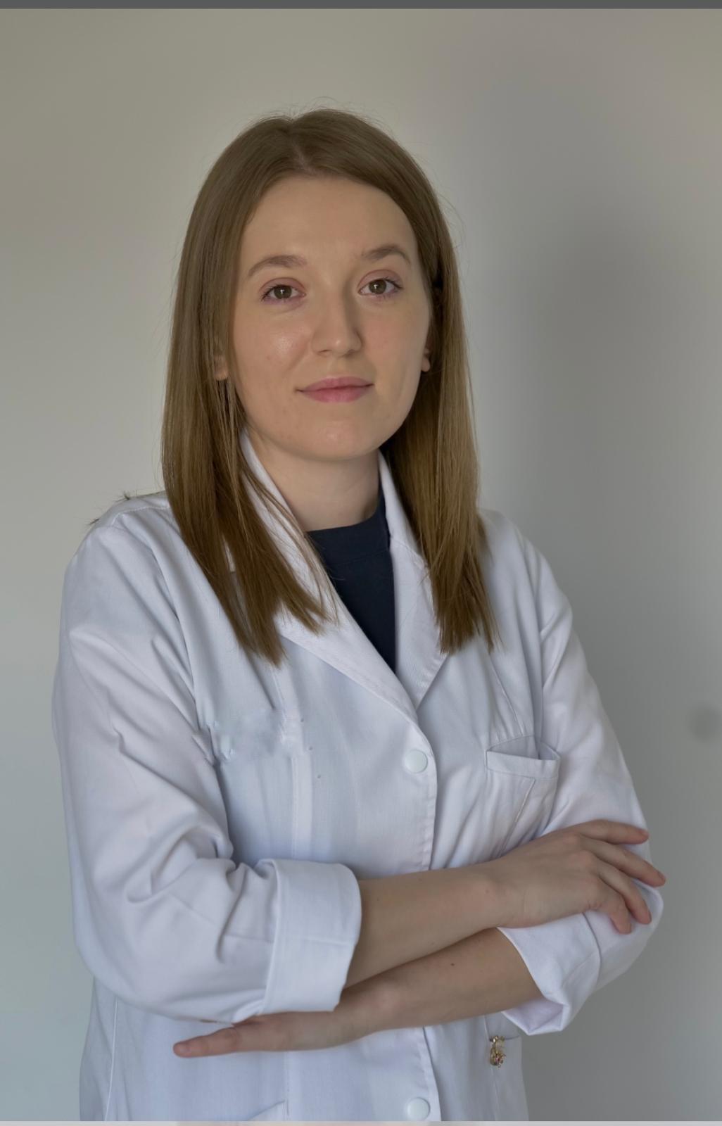 Dr. Florina Halmagy